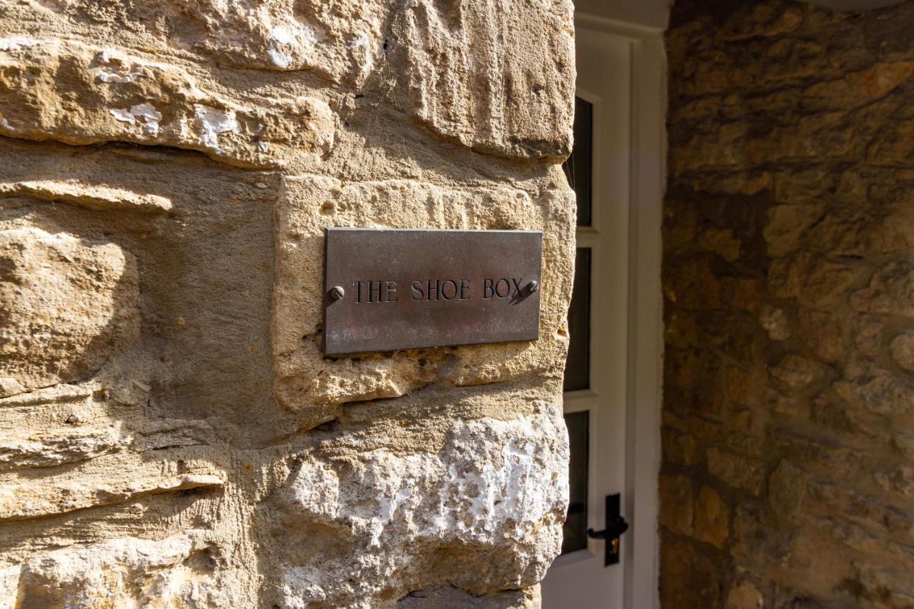 The Shoe Box Cottage With Allocated Parking Malmesbury Exterior photo